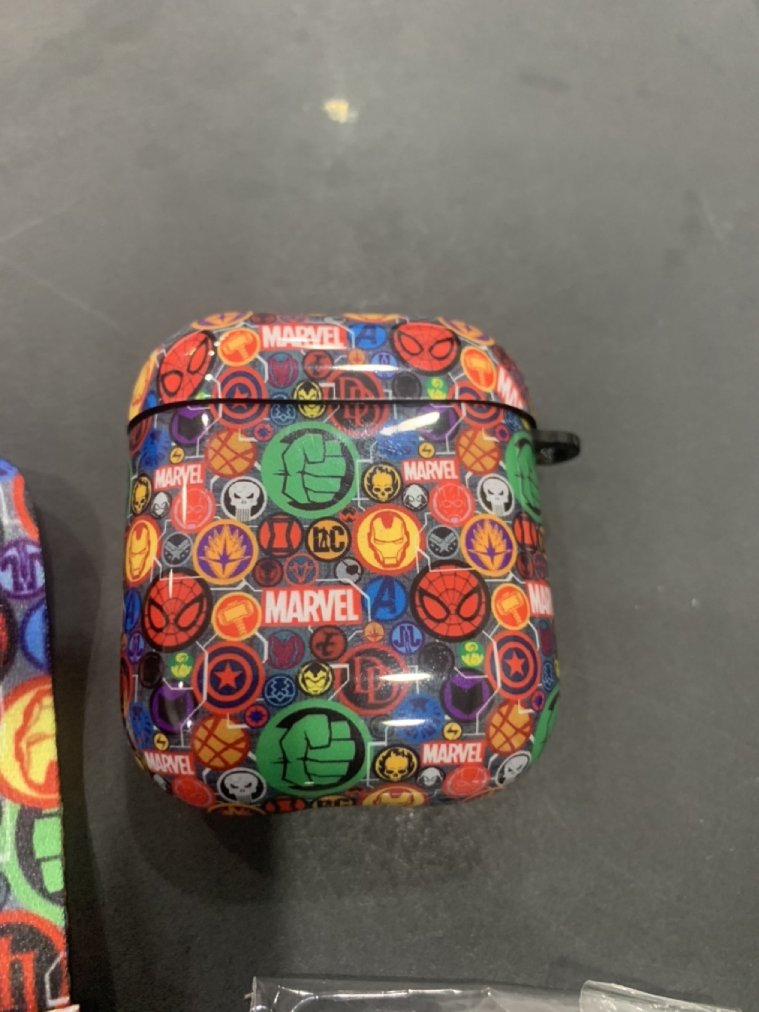 Marvel Airpod Case, Keychain and Lanyard - photo 2
