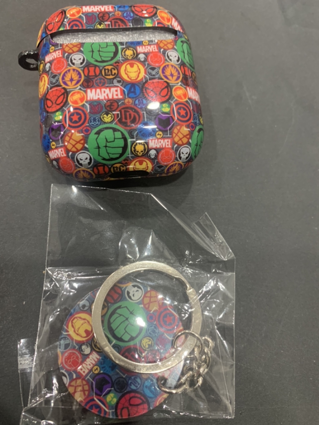Marvel Airpod Case, Keychain and Lanyard - photo 4