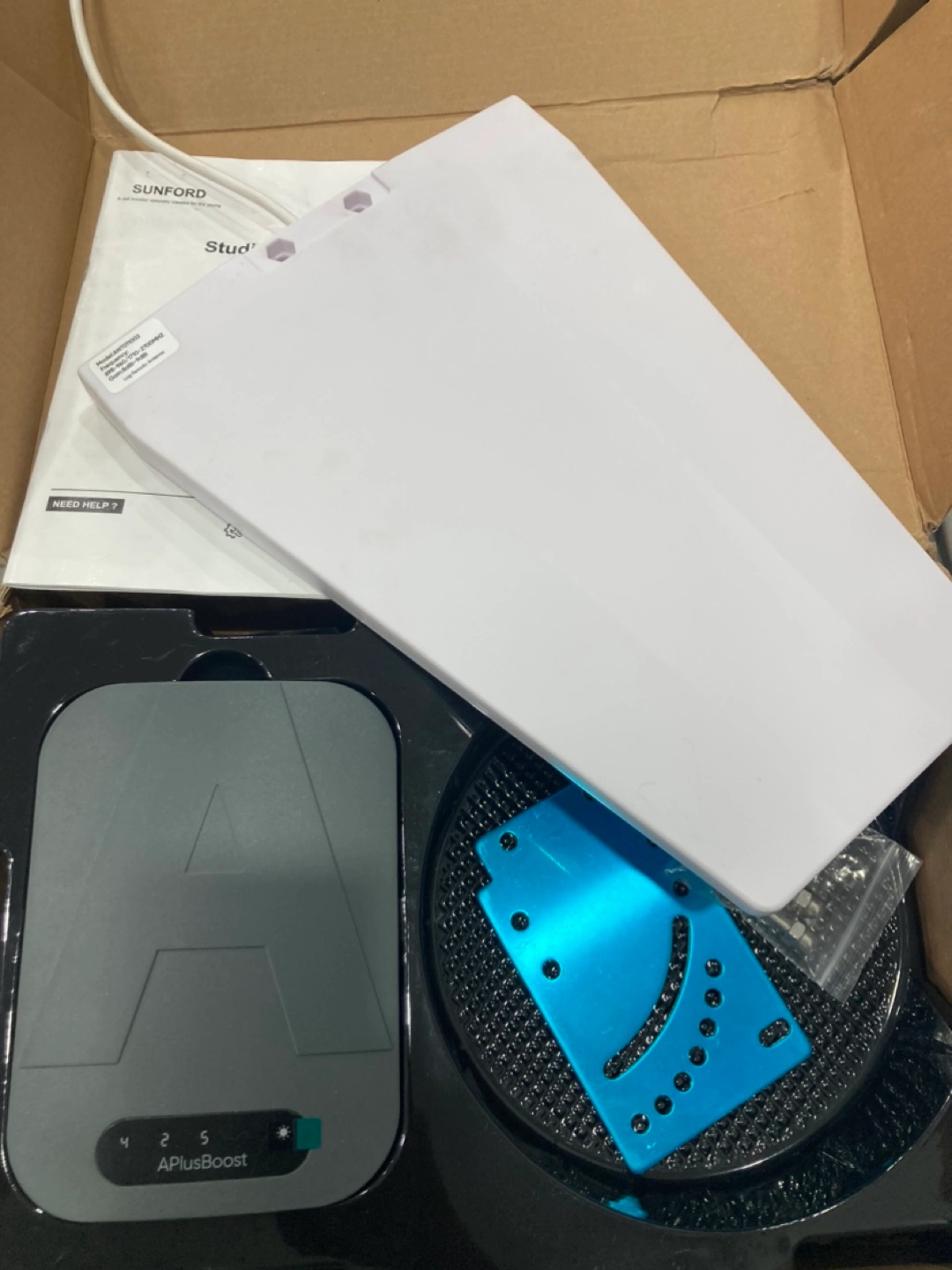 Sunford Studio 3H-Pro Cell Signal Booster Karrot - Main Image