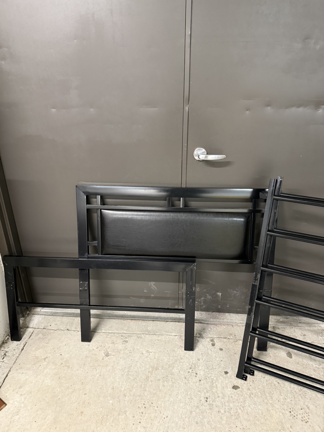 Black Metal Bed Frame with head bord - photo 3