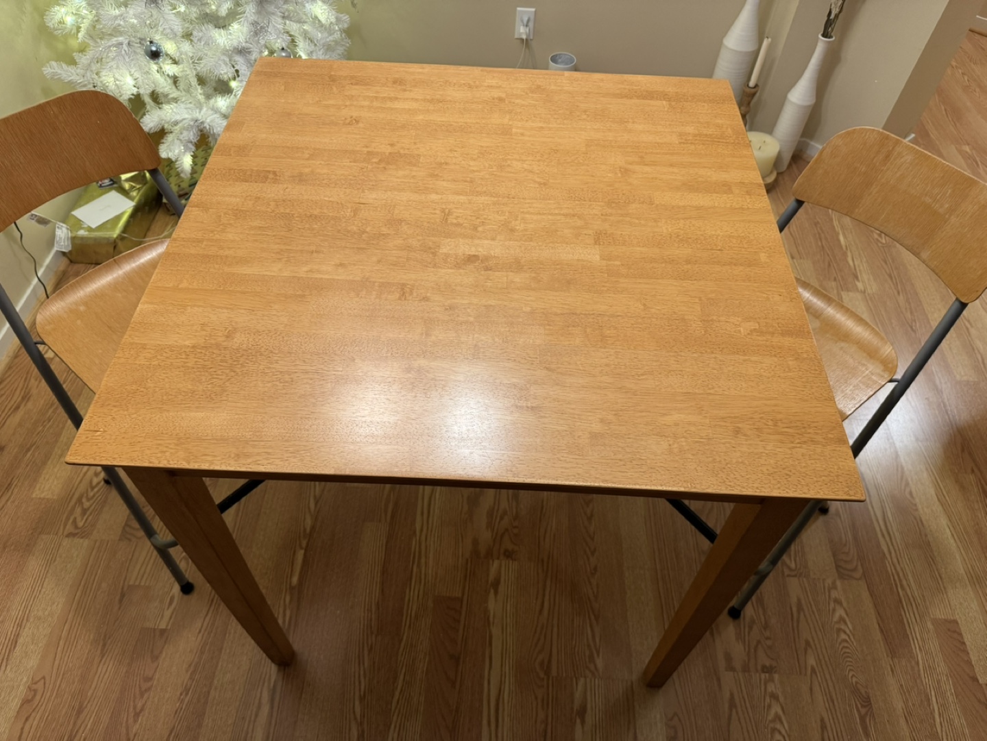 Square Table and Two Chairs - photo 2