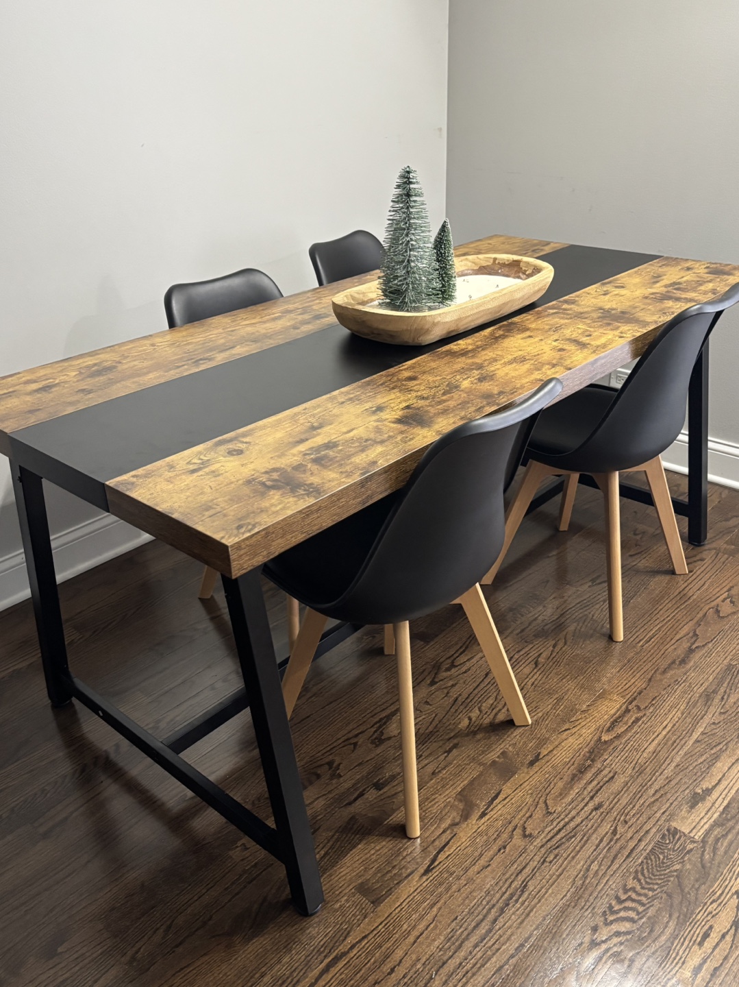 Dining Table and Chairs Set