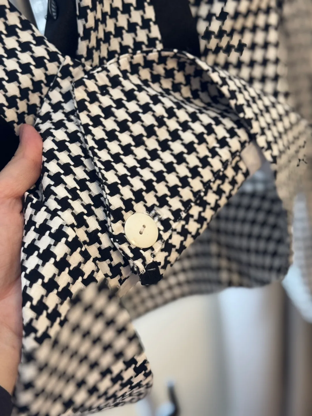 Vintage Houndstooth Blazer with Removable Black Vest image indicator(10)