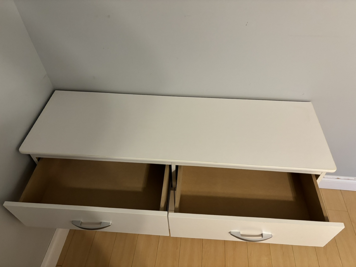 White 6-Drawer Dresser - photo 3