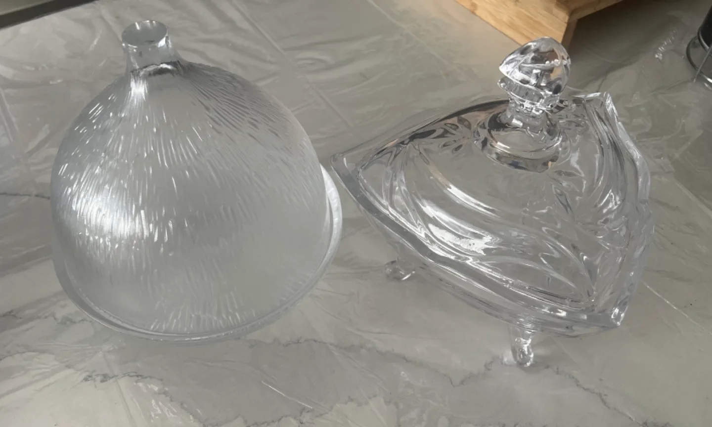 Crystal Serving Dish with Lid image indicator(2)