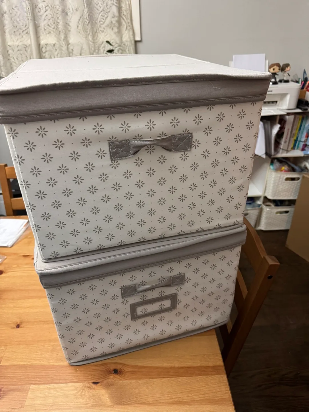 2 Storage Bins with Lid image indicator(2)