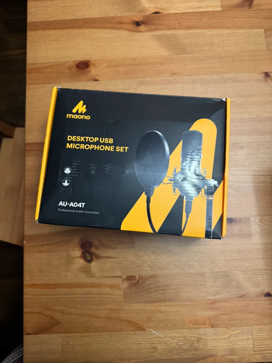 Maono AU-A04T USB Condenser Microphone image indicator(2)