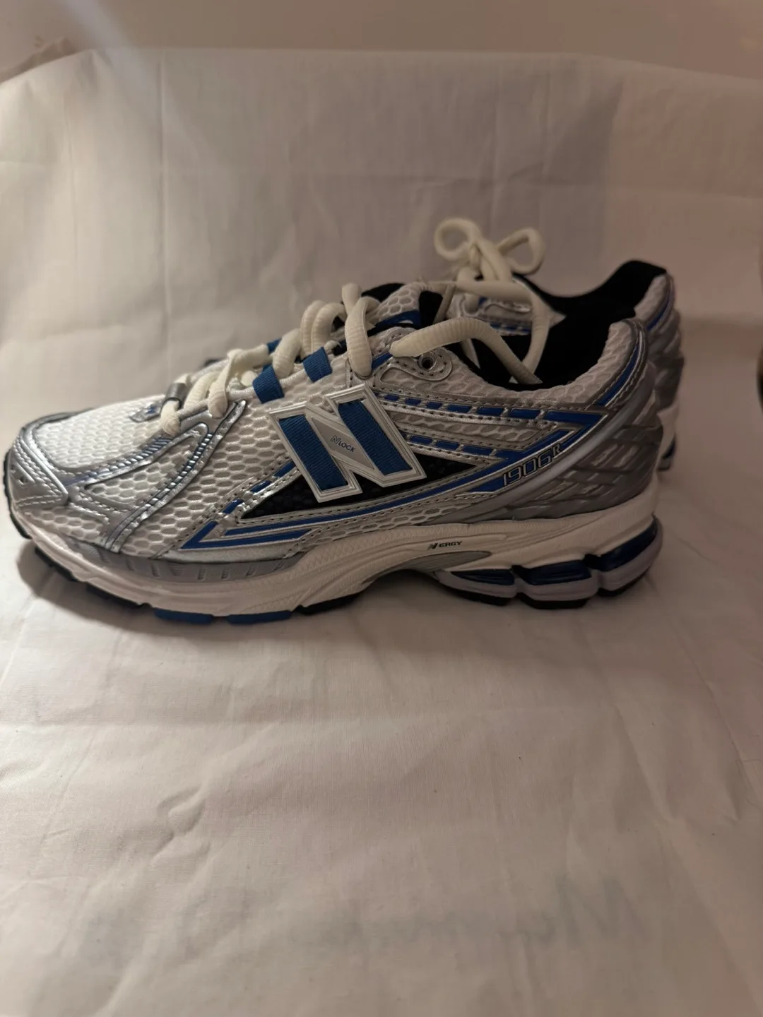 New Balance image indicator(3)