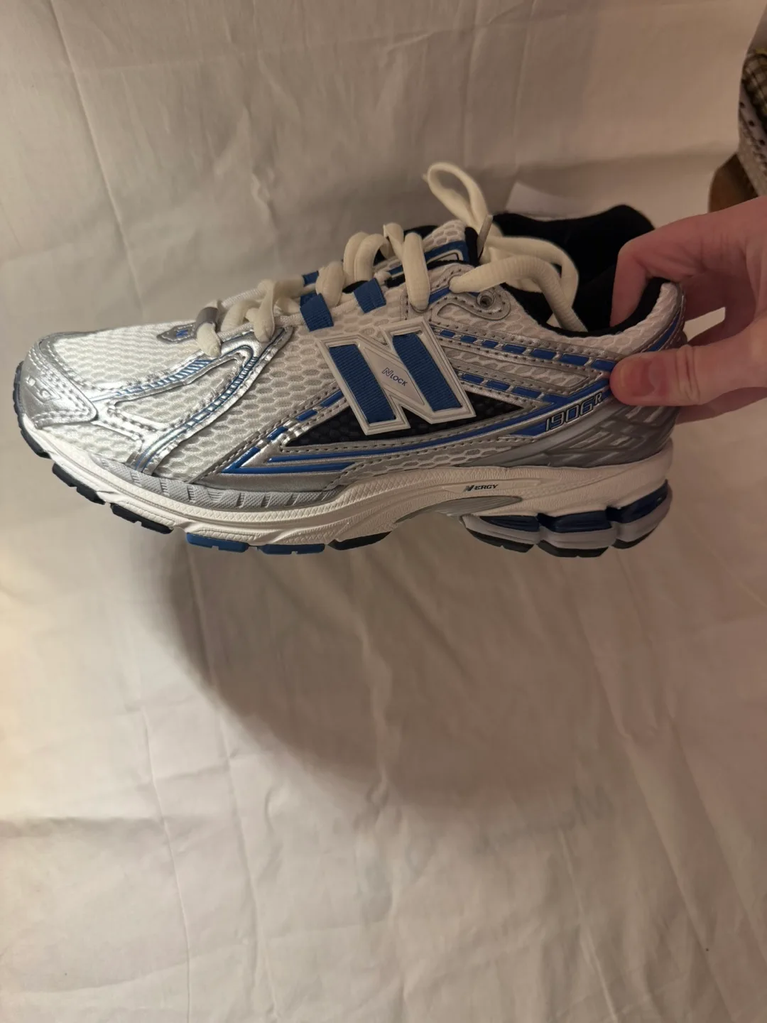 New Balance image indicator(4)