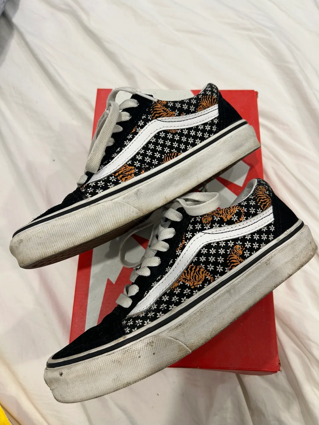 Vans Old Skool Tiger Floral Print image indicator(2)