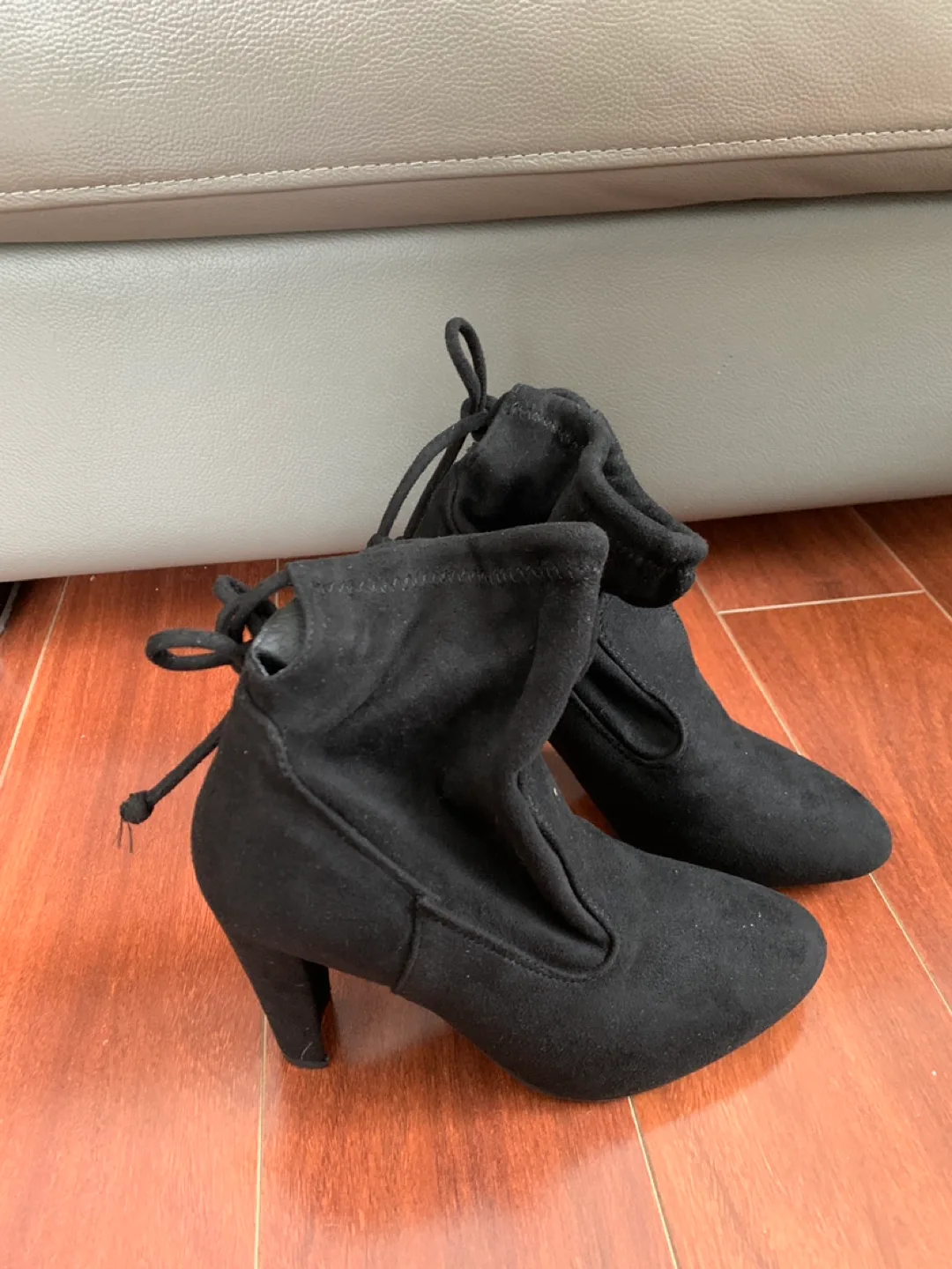 Brand New Forever 21 Boots - Lot of 5 Pairs (Size 6 / EU 36) image indicator(5)