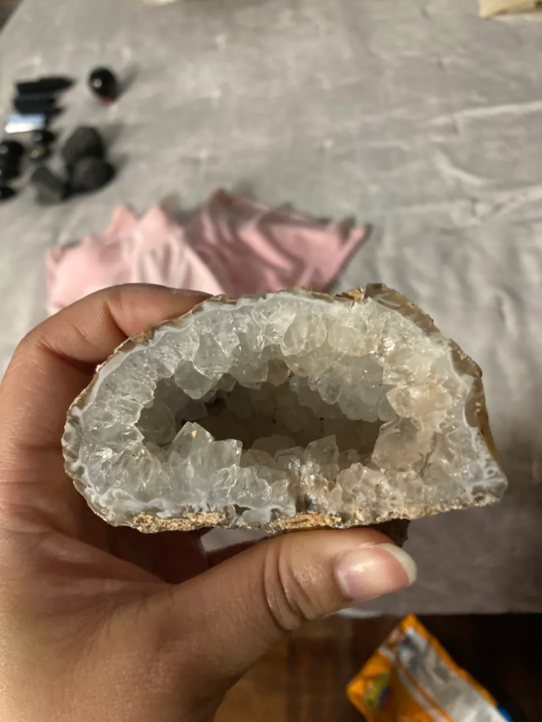 Black crystal bundle image indicator(4)