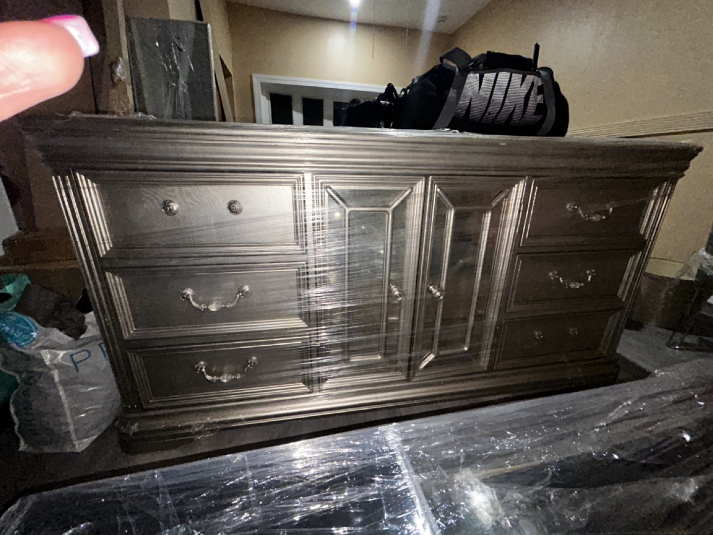 Bedroom Set - King Size Bed, Dresser, Nightstand, Chest - photo 4