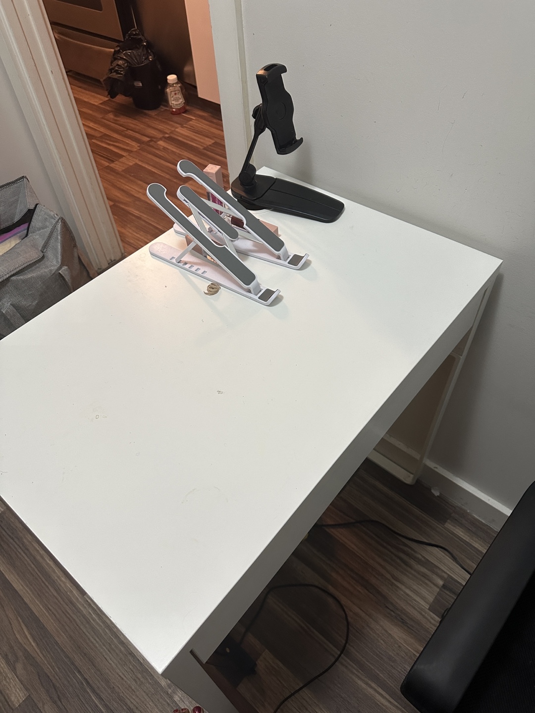 White Desk with Black Office Chair - photo 3