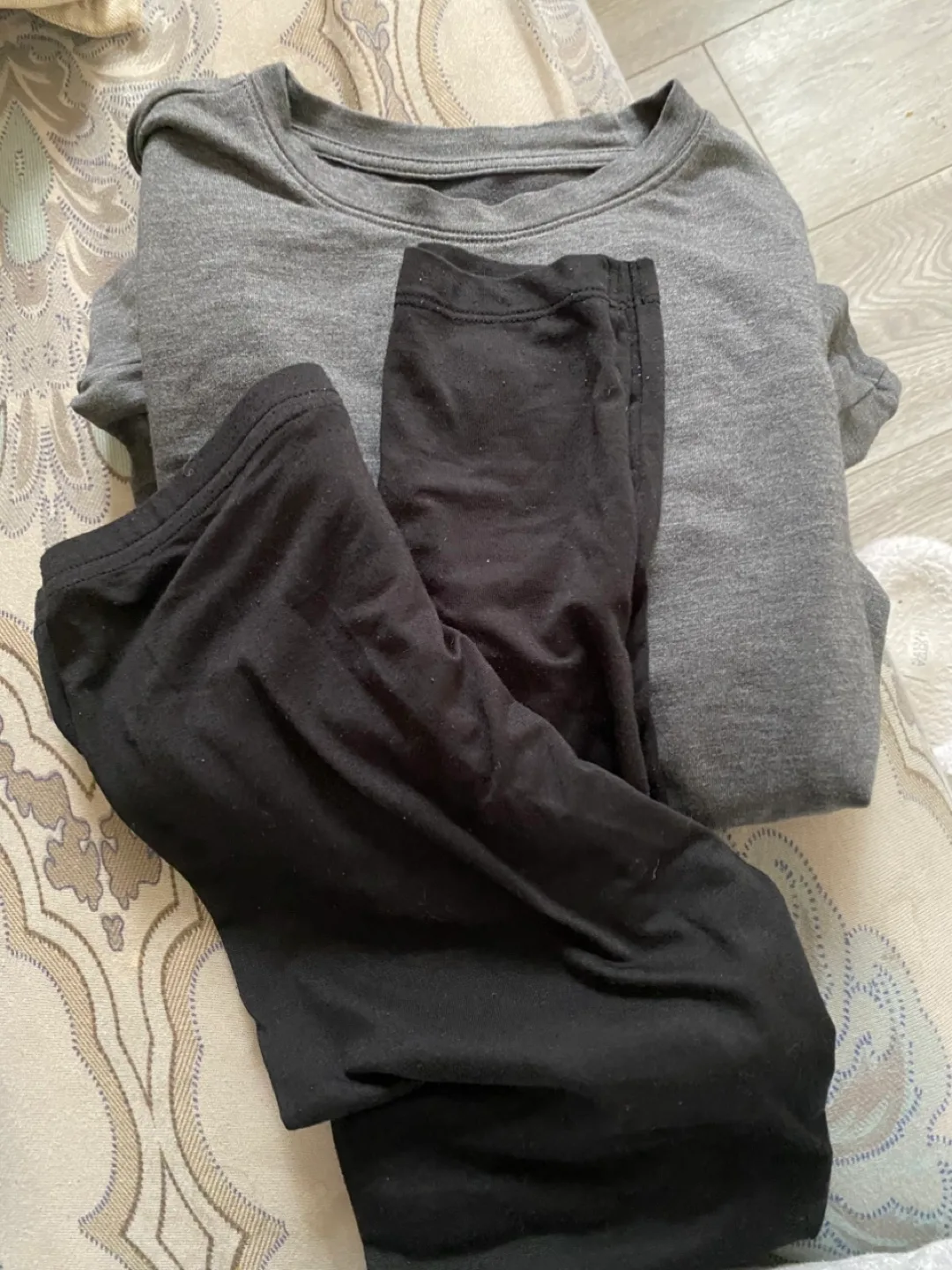 #freecycle 🥕Clothing Bundle - Size M (7-8 -11-12) image indicator(6)