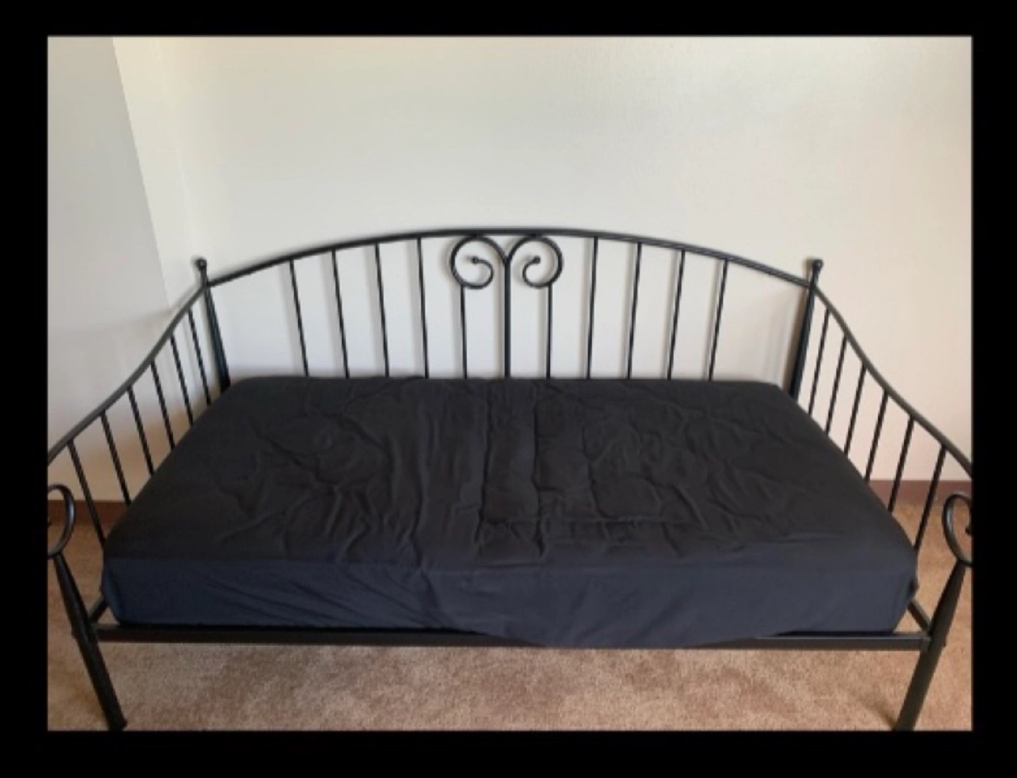 Black Metal Day Bed frame