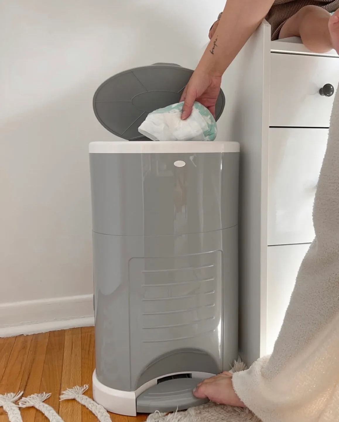 Dekor Plus Diaper Pail image indicator(2)