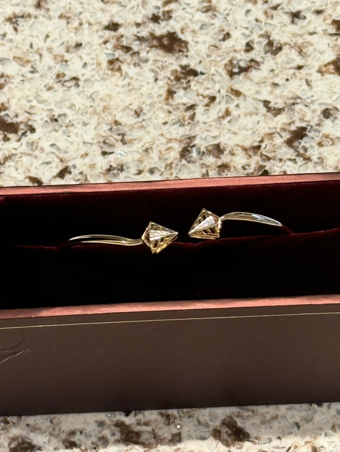 Brand New 14KT Yellow Gold Chic Diamond Bangle
