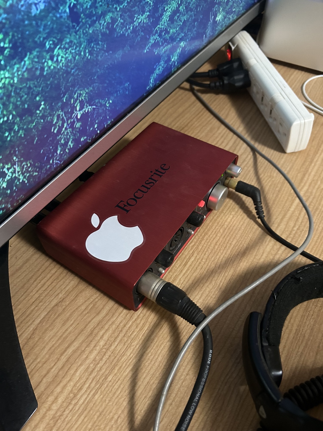 Focusrite Scarlett 2i2 (3rd Gen) USB Audio Interface
