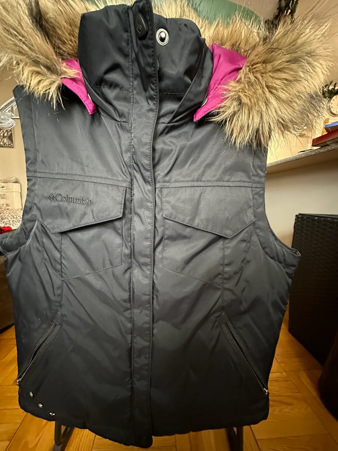 Columbia Black Puffer Vest with Fur Hood image indicator(2)