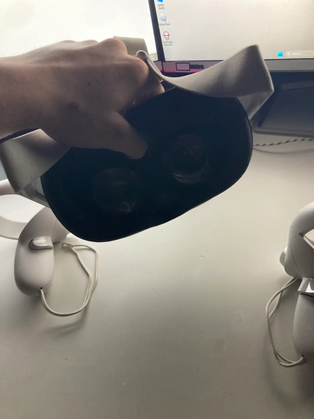Meta Quest 2 VR Headset and Controllers image indicator(2)