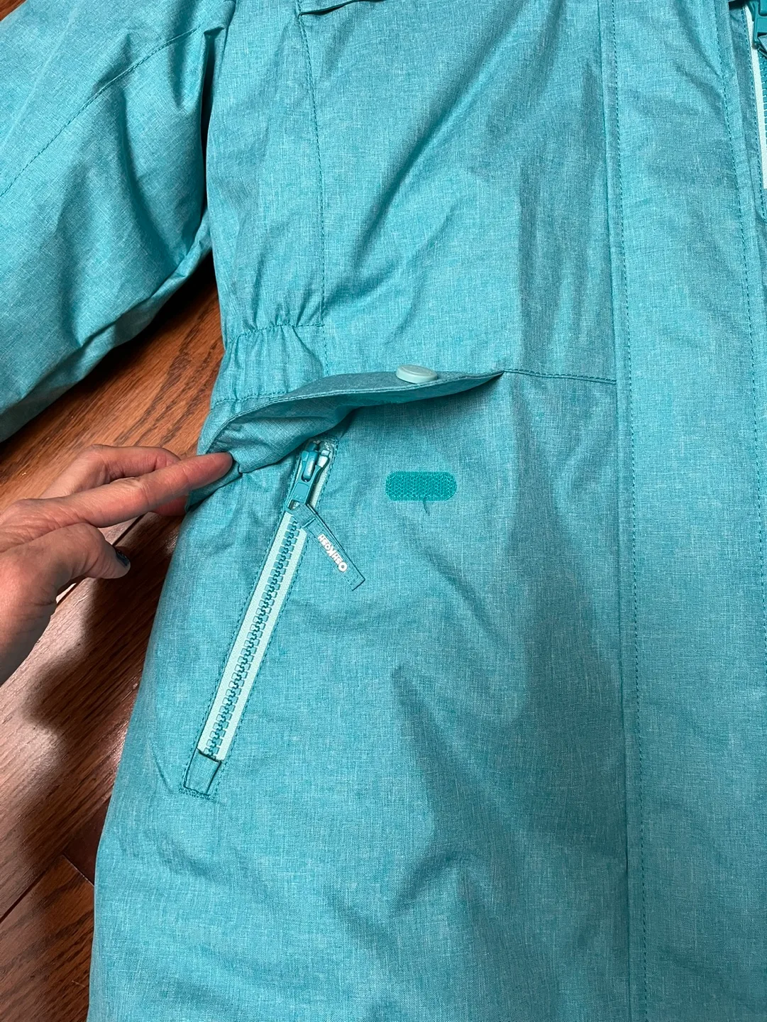 Brand new OshKosh B'gosh Winter Jacket image indicator(2)