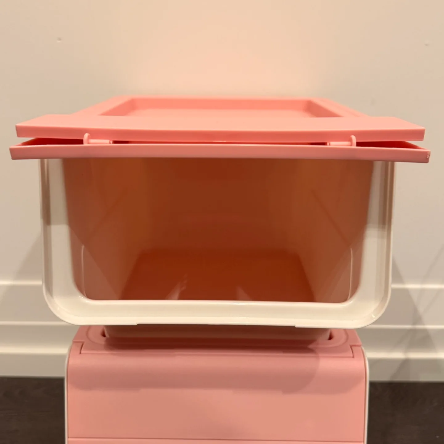 set of 2pcs Miniso Cute Pink Storage Bins image indicator(2)