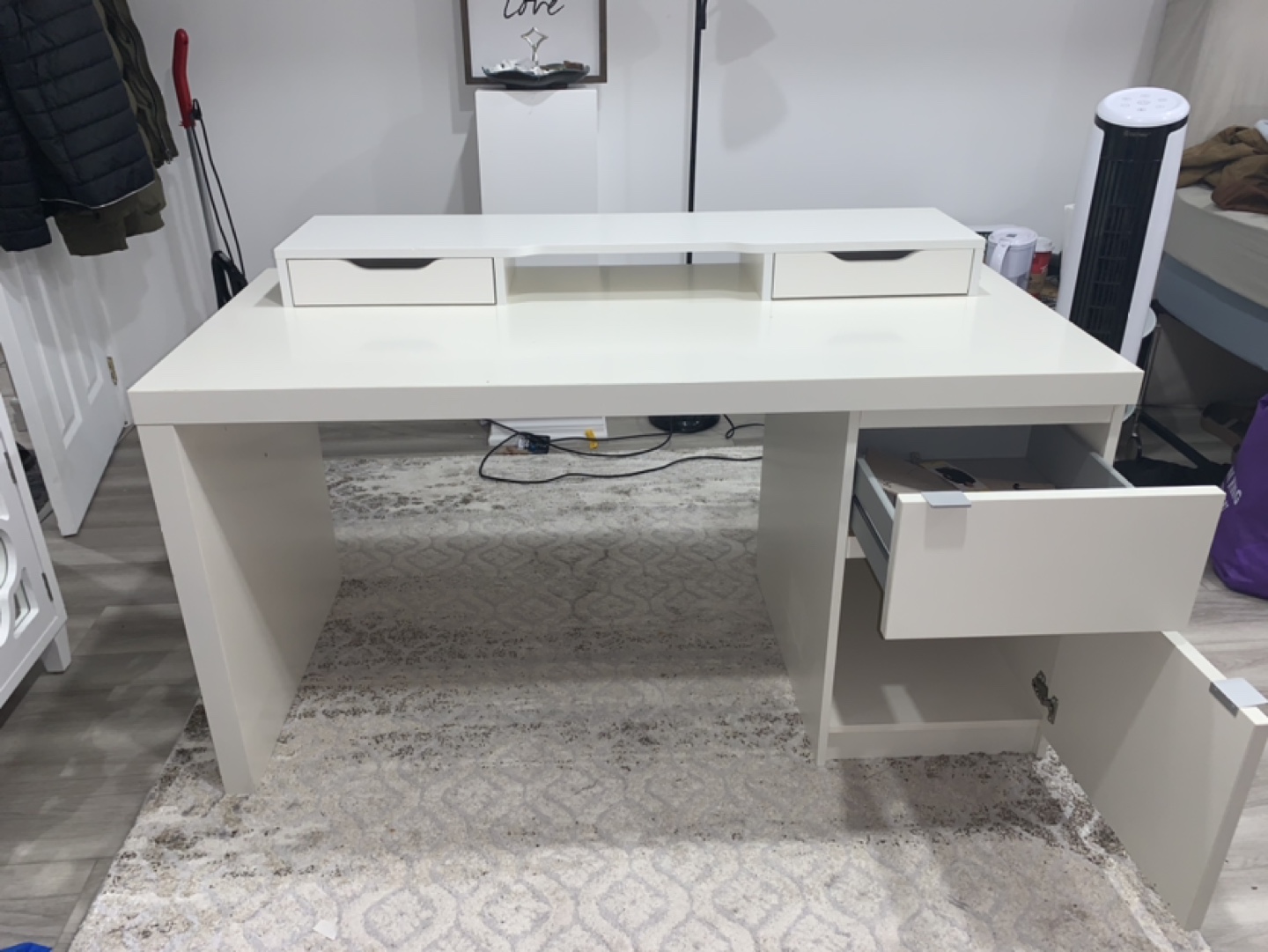 IKEA Jonas Desk - photo 4
