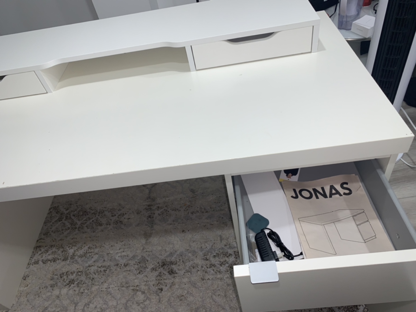 IKEA Jonas Desk - photo 3