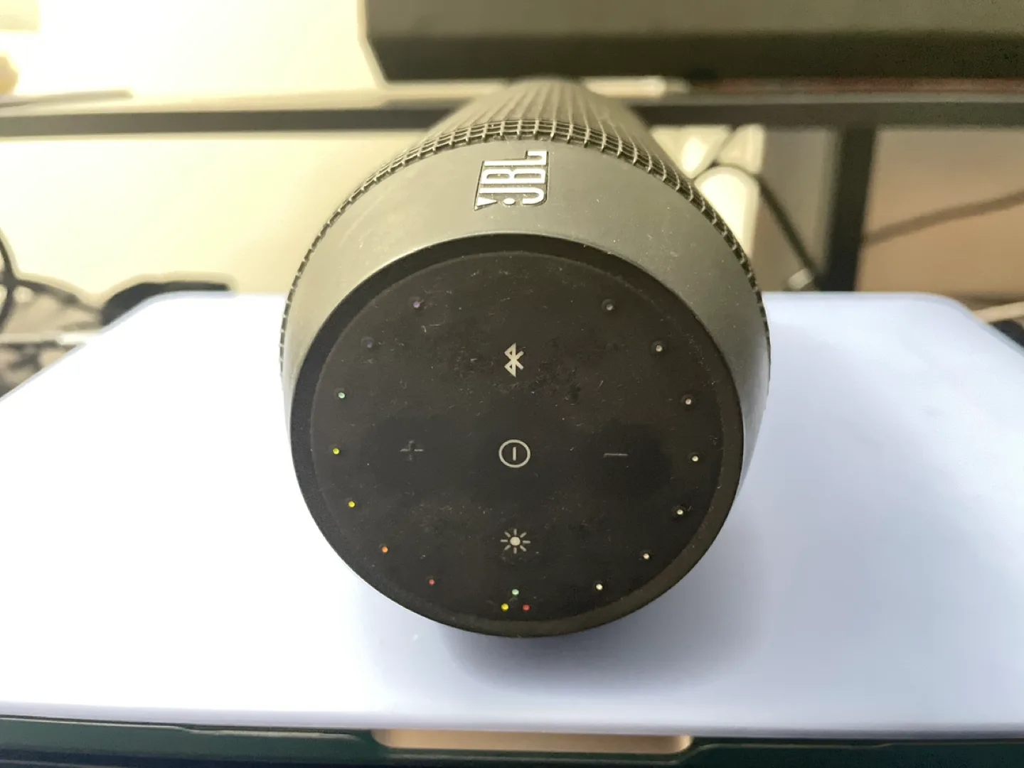 JBL Pulse Portable Bluetooth Speaker image indicator(3)