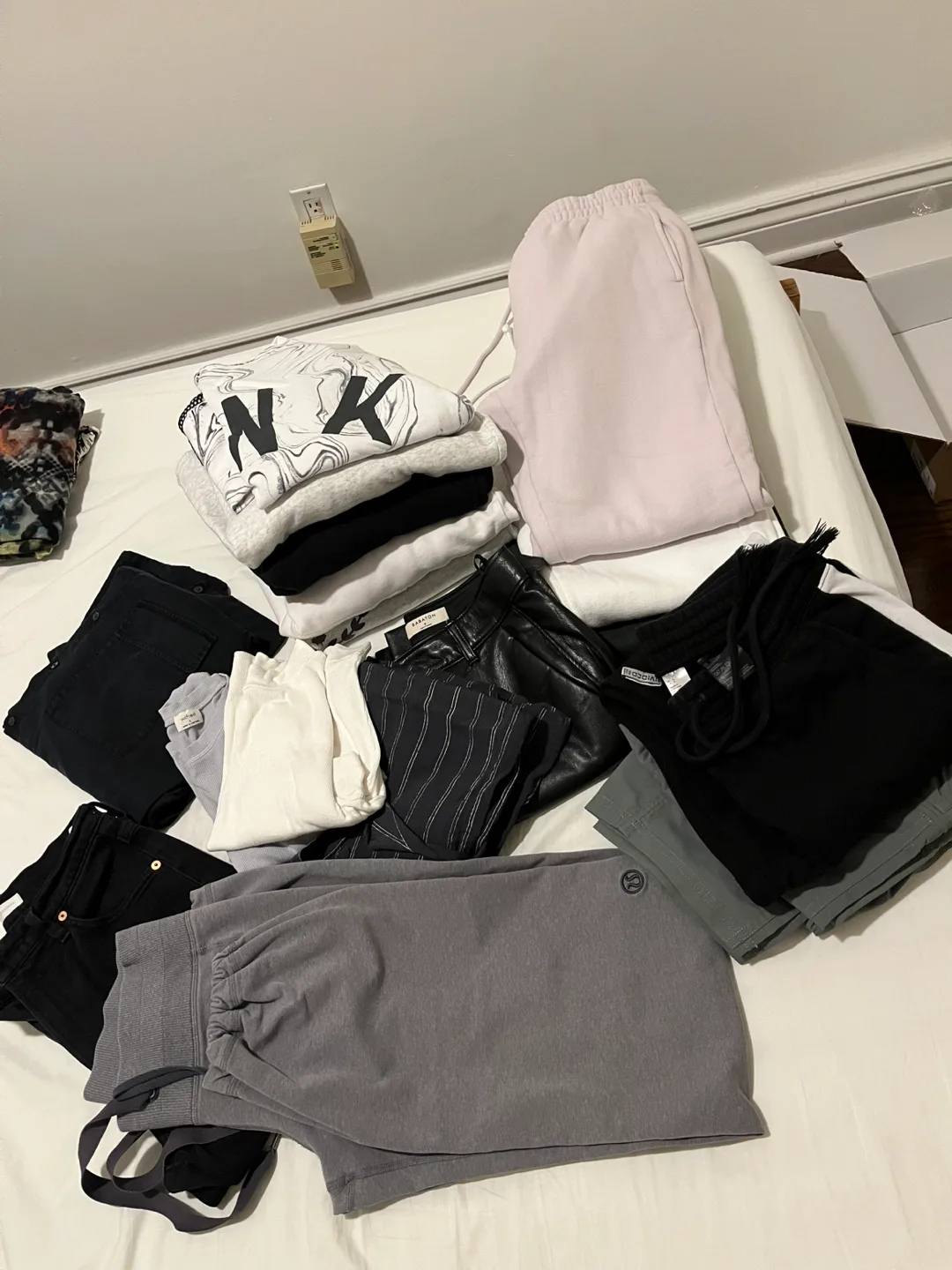 Women's Clothing Bundle - Closet Clear-Out! image indicator(2)