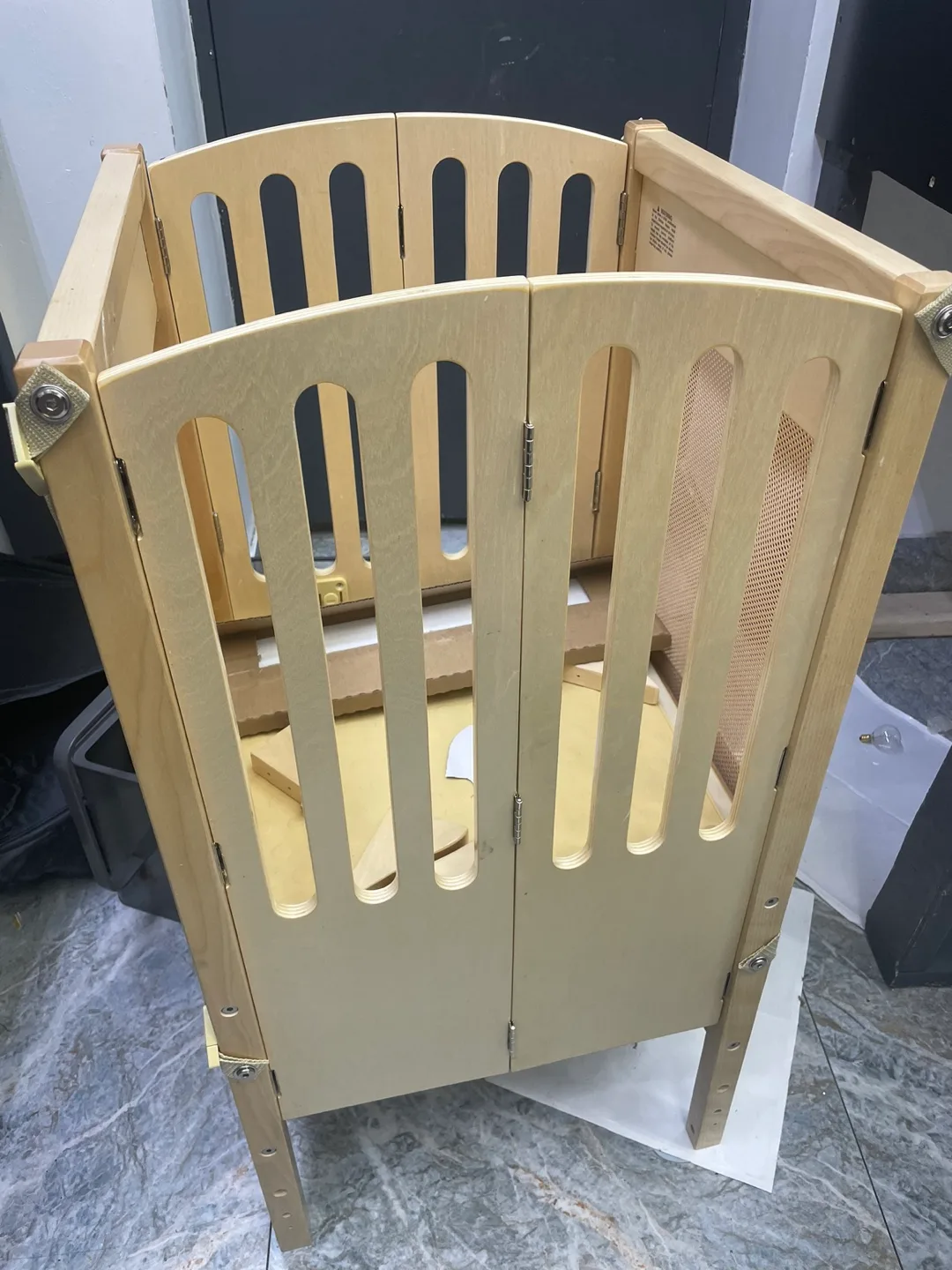 Wooden Learning Tower for Kids image indicator(2)