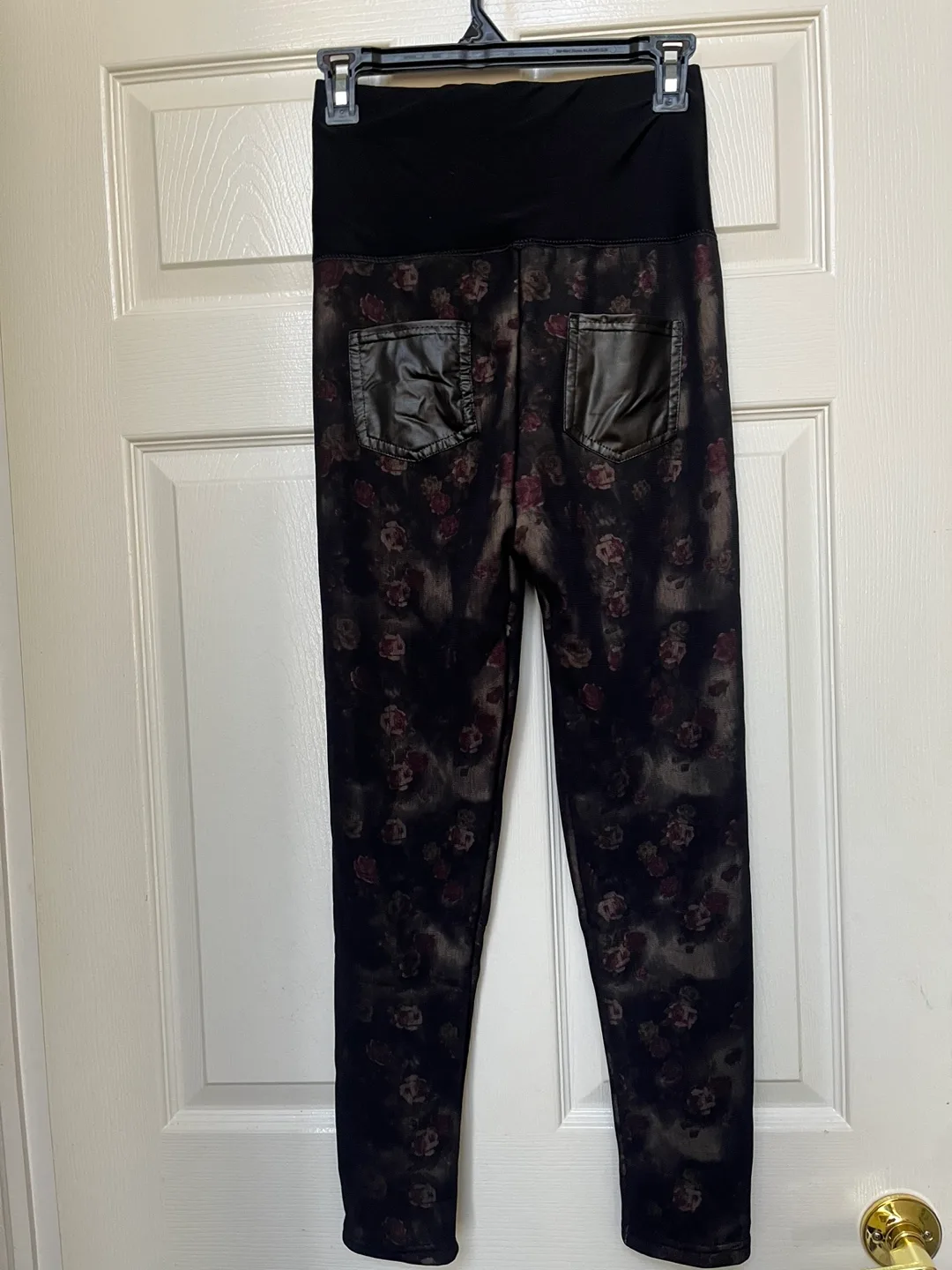 Aurora Seven Floral Leggings image indicator(4)