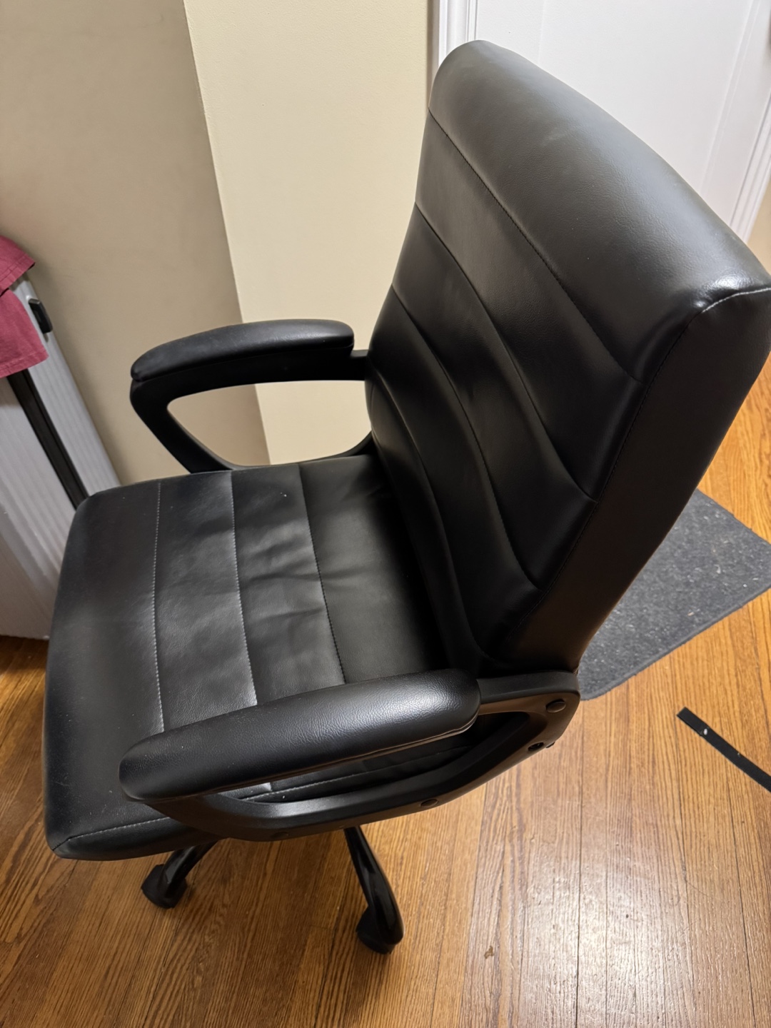 Black Office Chair - photo 5
