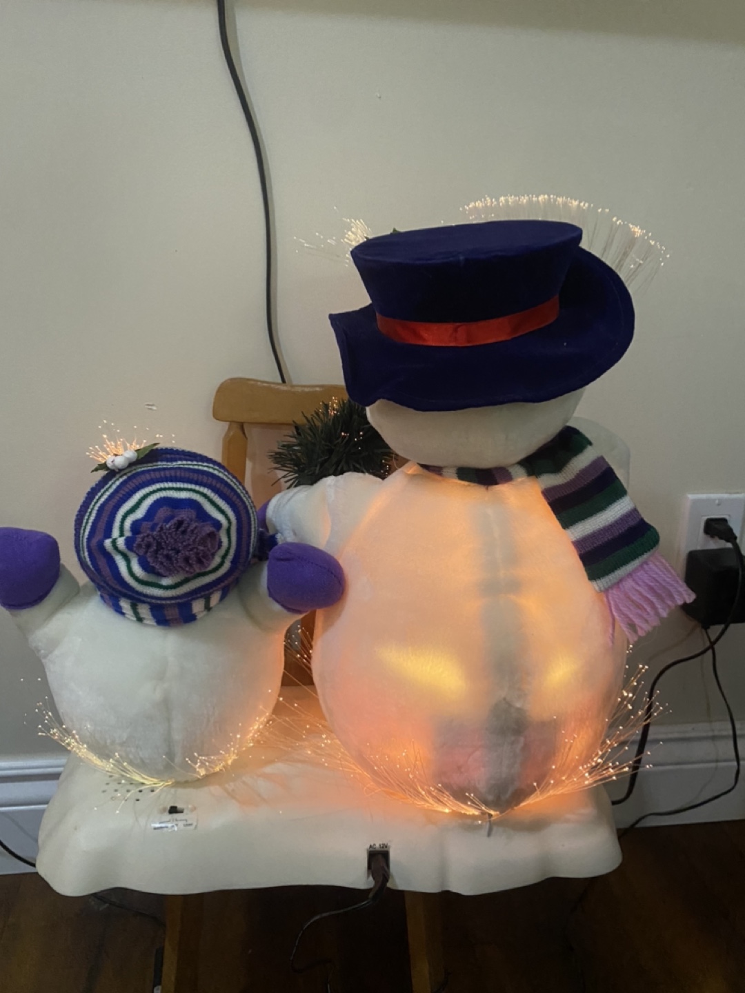 Animated Light Up Snowman Family Christmas Decoration - photo 5