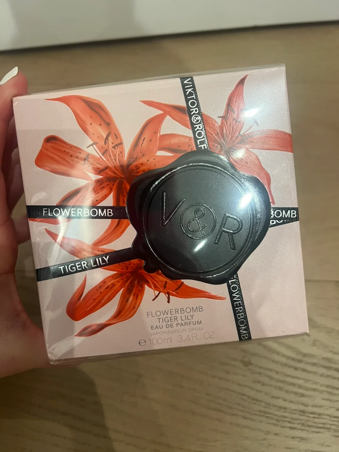 Viktor & Rolf Flowerbomb Tiger Lily Eau de Parfum image indicator(4)