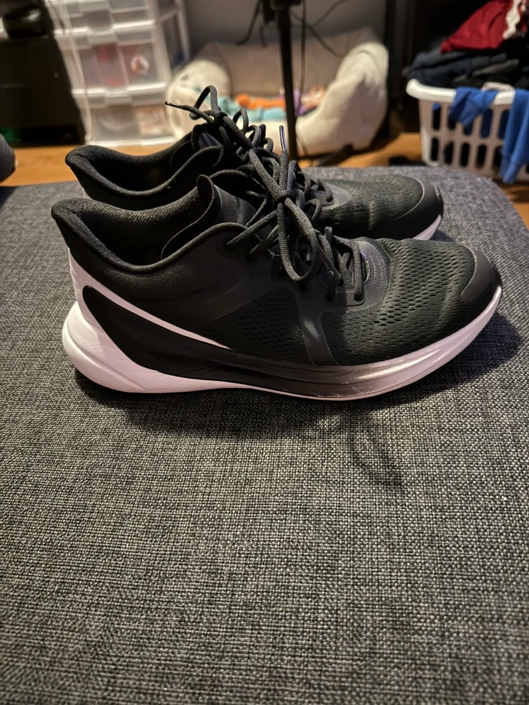 Lululemon Blissfeel Run Shoes - Black/White - Size 8 US image indicator(2)