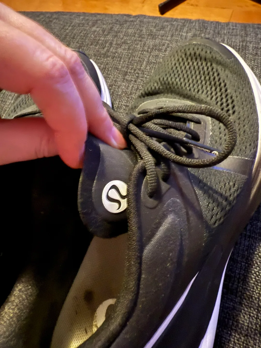 Lululemon Blissfeel Run Shoes - Black/White - Size 8 US image indicator(4)