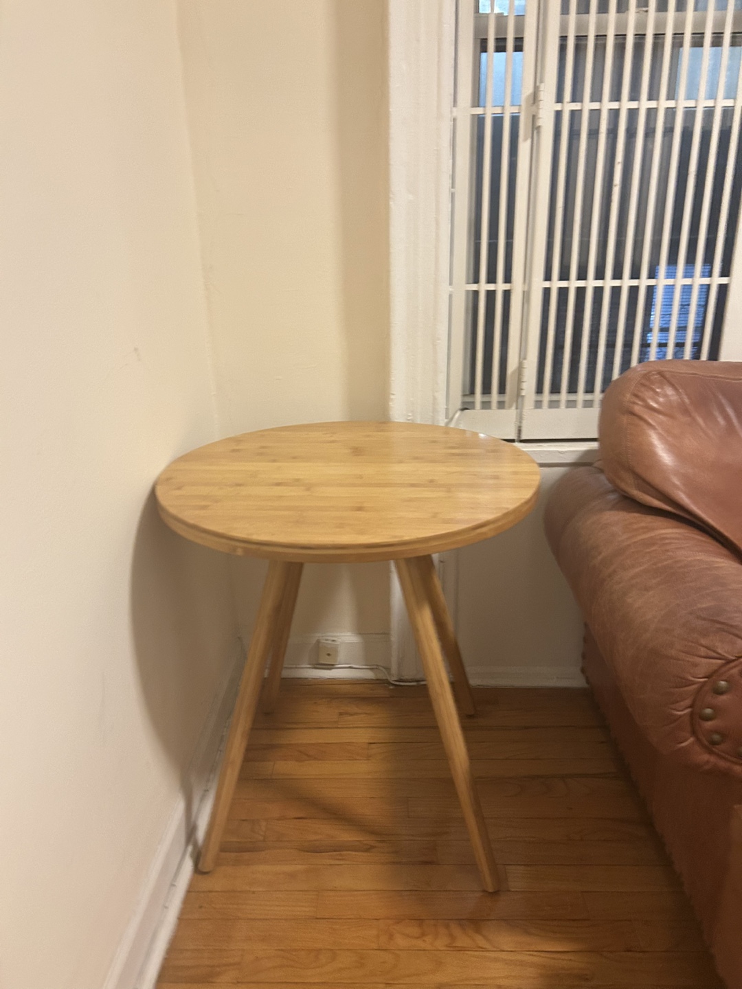 Round Side Table