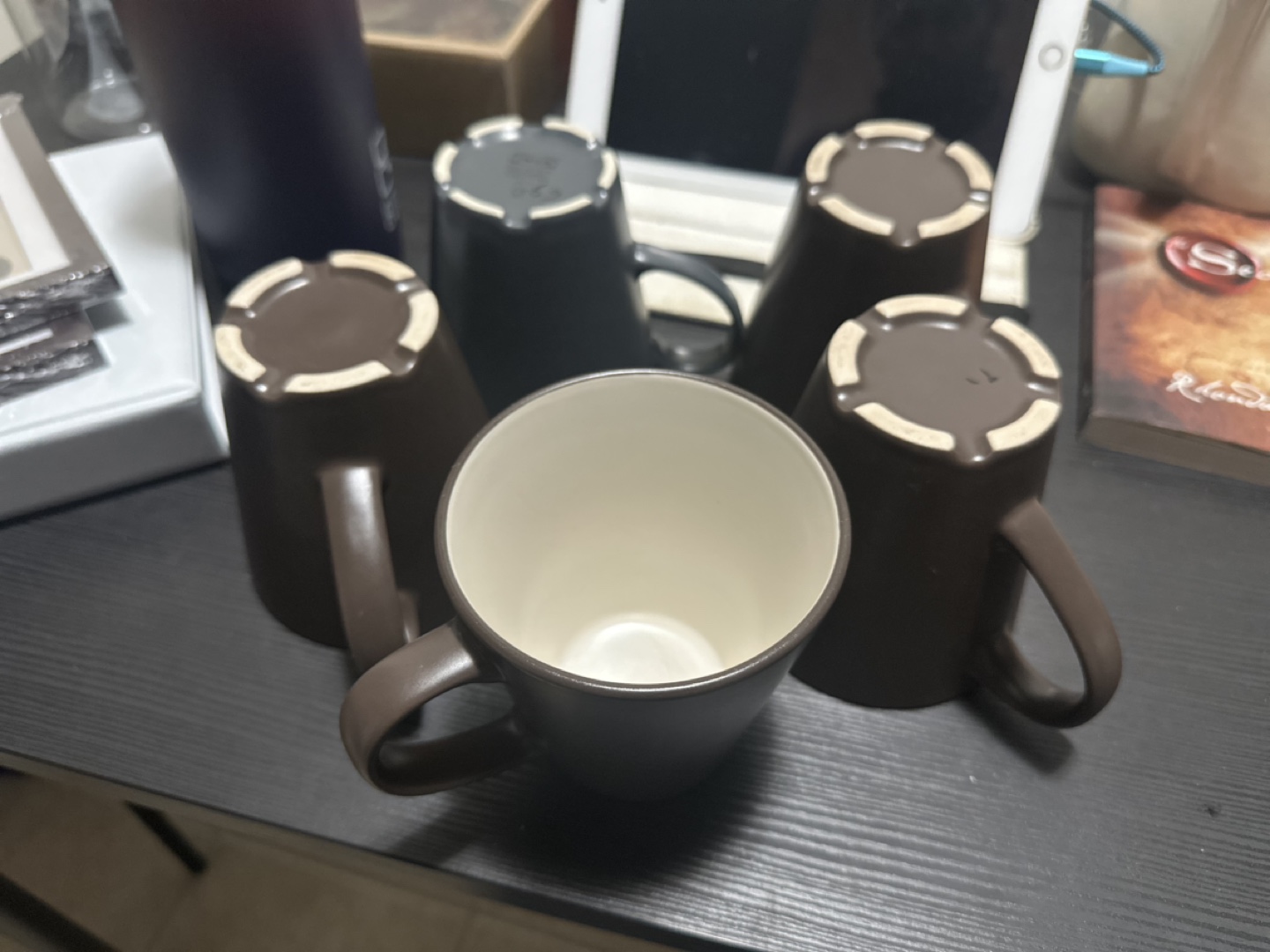 Two sets of mugs #freecycle - photo 2