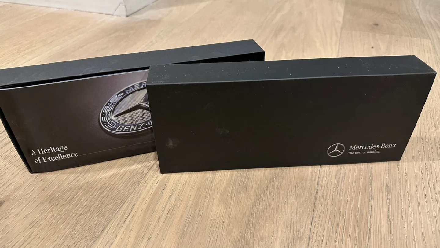 Mercedes-Benz Gearshift Wine Stopper image indicator(5)