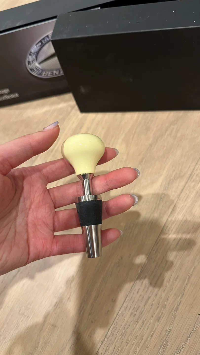 Mercedes-Benz Gearshift Wine Stopper image indicator(4)