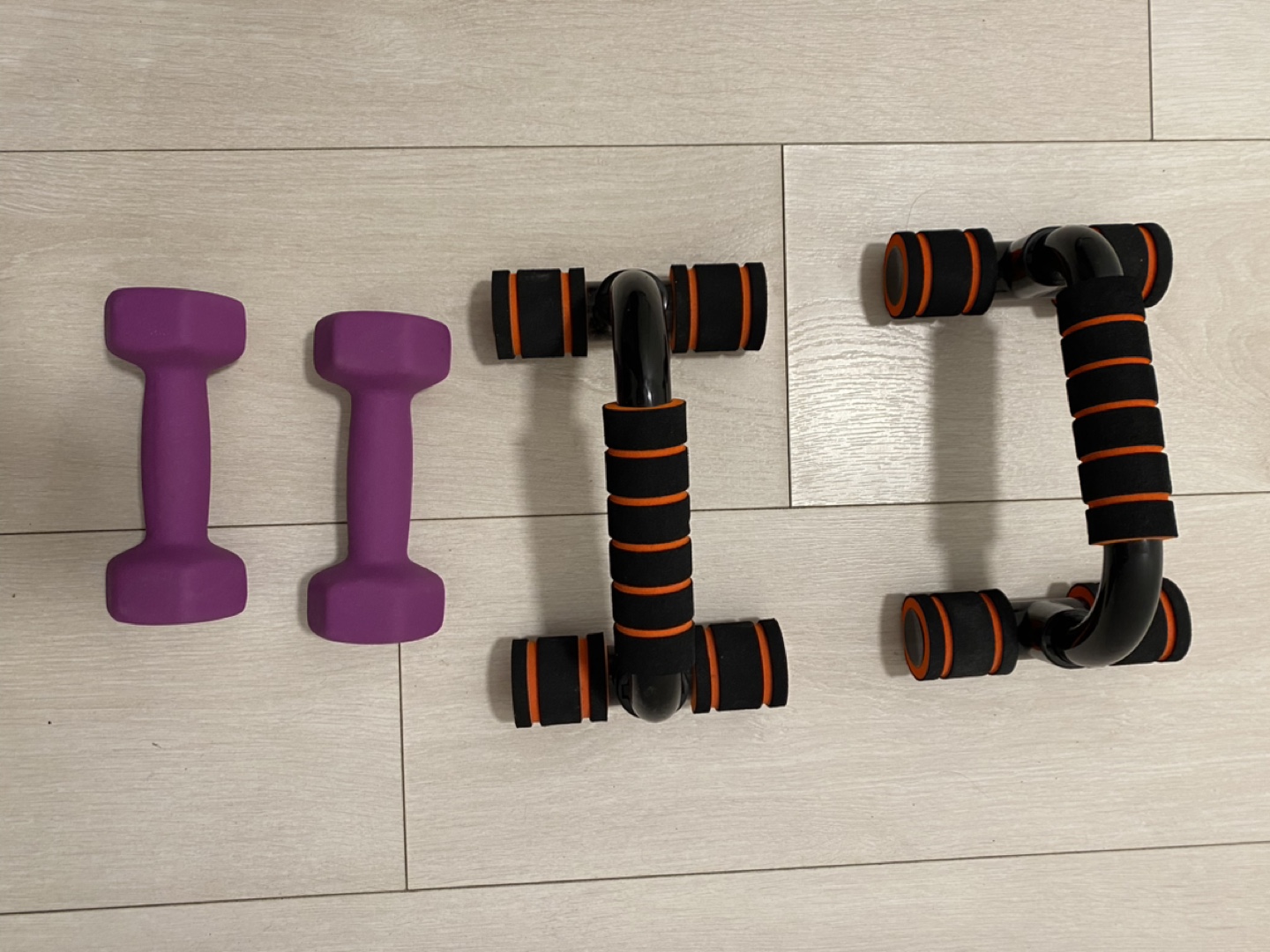 3 lb Dumbbells and Push-Up Bars (4 itens) - photo 2