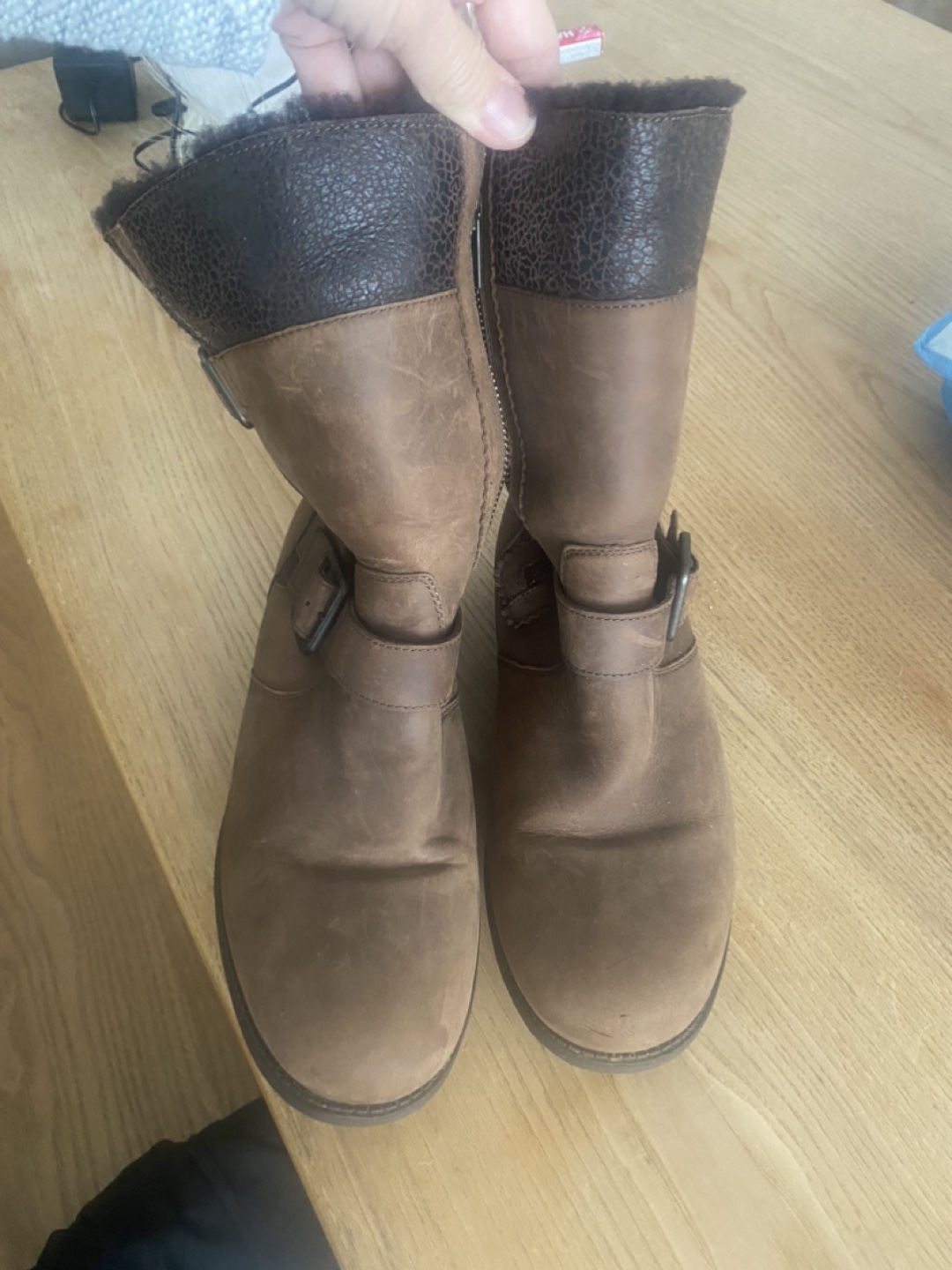 UGG Women's Brown Leather Boots - photo 4
