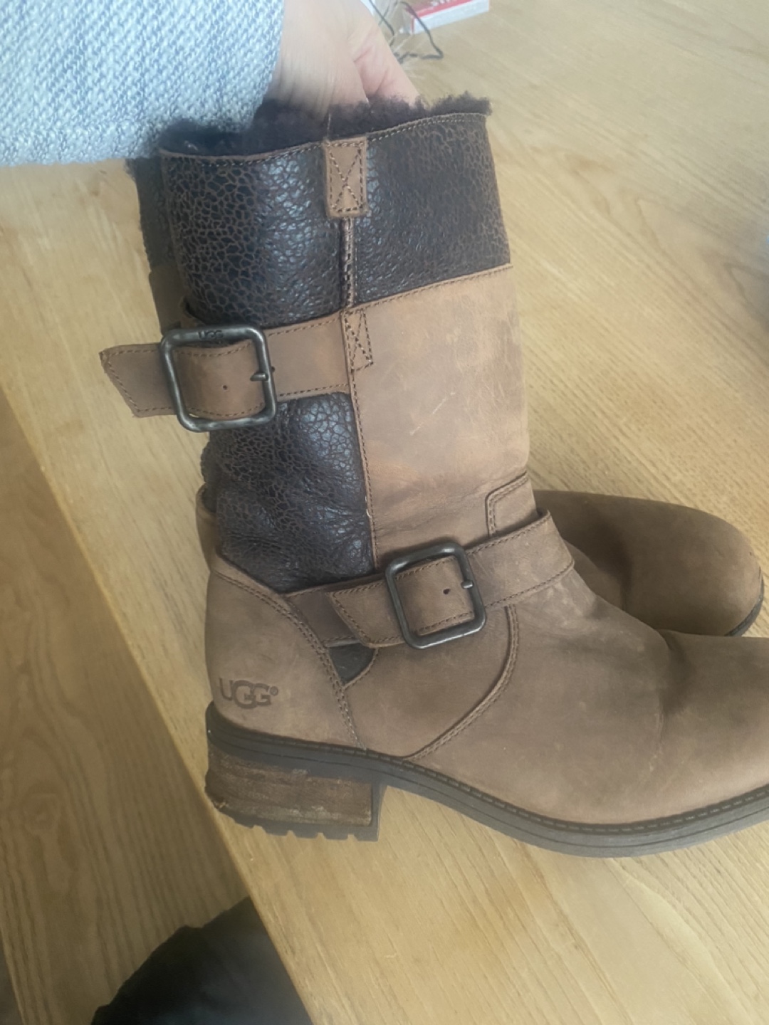 UGG Women's Brown Leather Boots - photo 2
