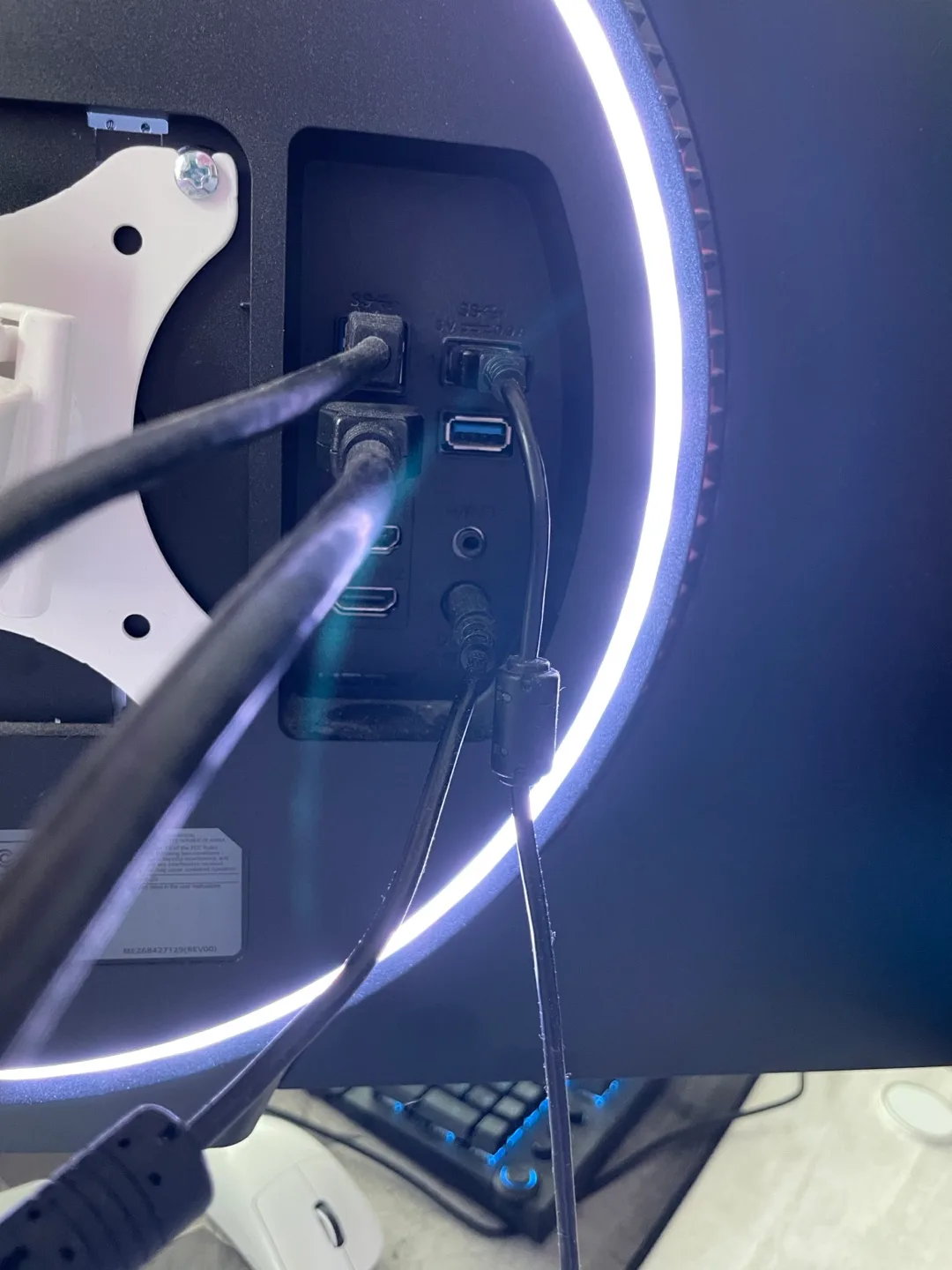 LG UltraGear 27GP950-B 27 Inch 4K Gaming Monitor image indicator(3)