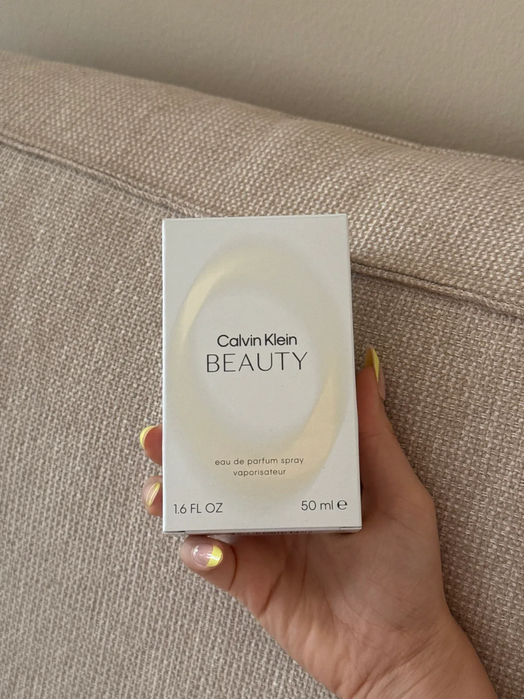 Calvin Klein Beauty Eau de Parfum Spray 50ml thumbnail