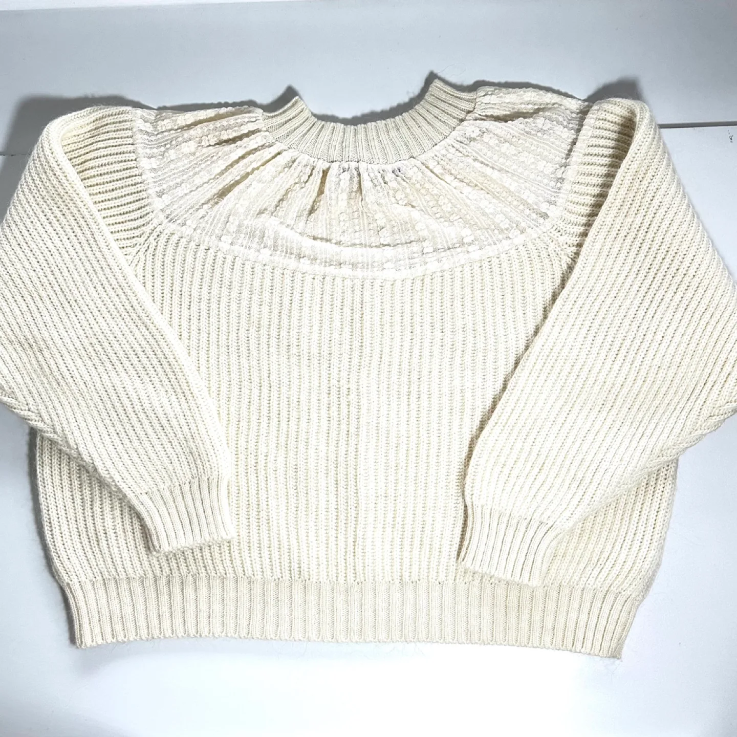 Zara Wool Alpaca Cream Knit Sweater with Lace Detail Size Medium image indicator(4)