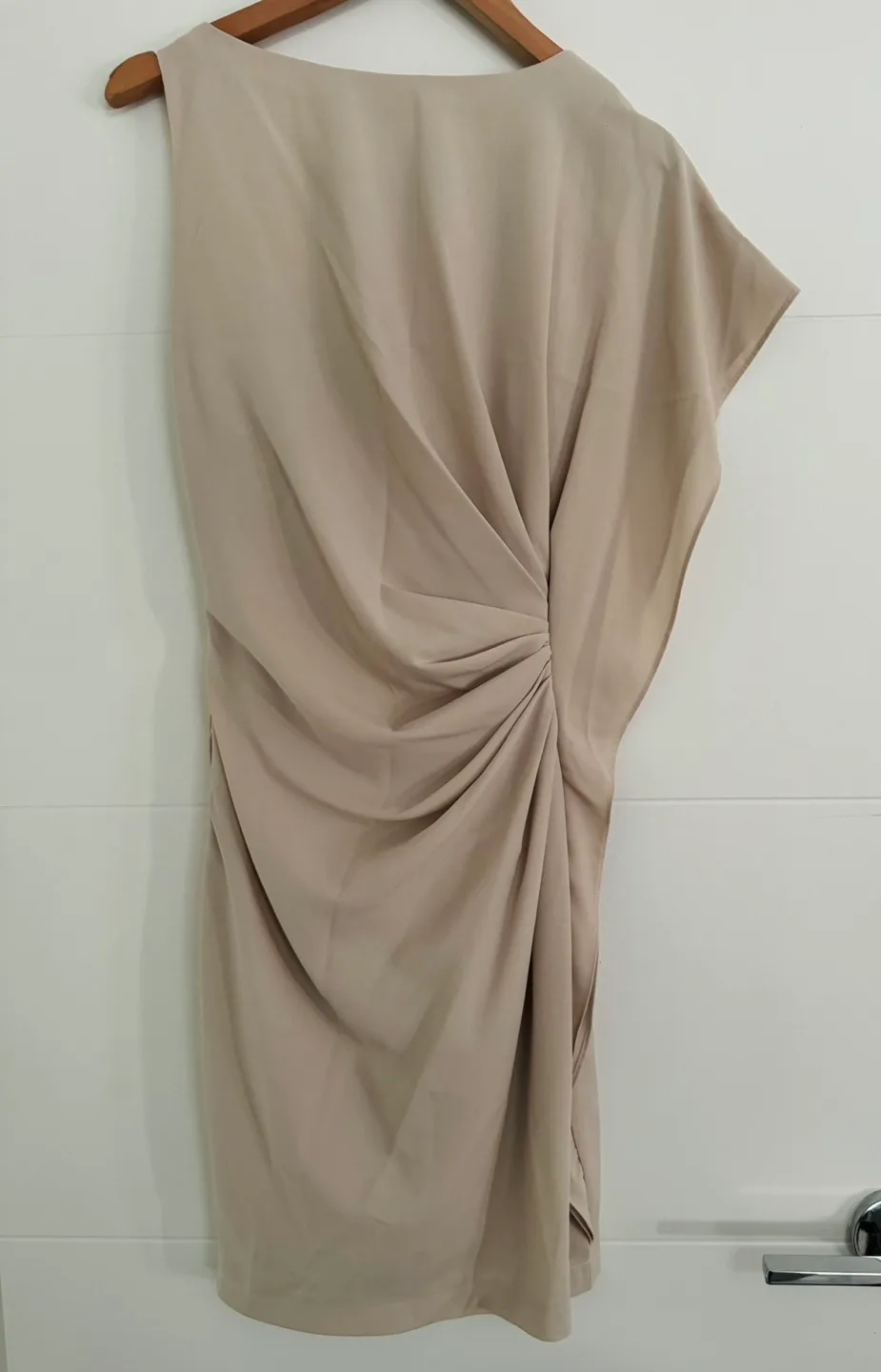 LIKE NEW Forever 21 nude dress size small image indicator(2)