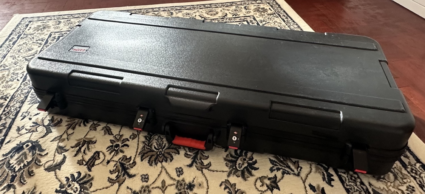 Yamaha S670 Arranger Keyboard with Case - photo 3